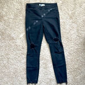 Black Old Navy Ripped Knee Rockstar Jeggings